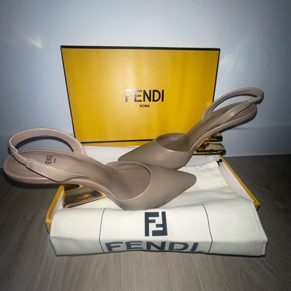 Fendi - Picture 2 of 12